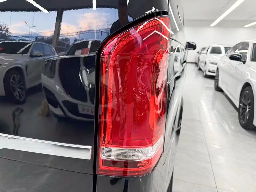 Mercedes-Benz Vito — миниатюра 26