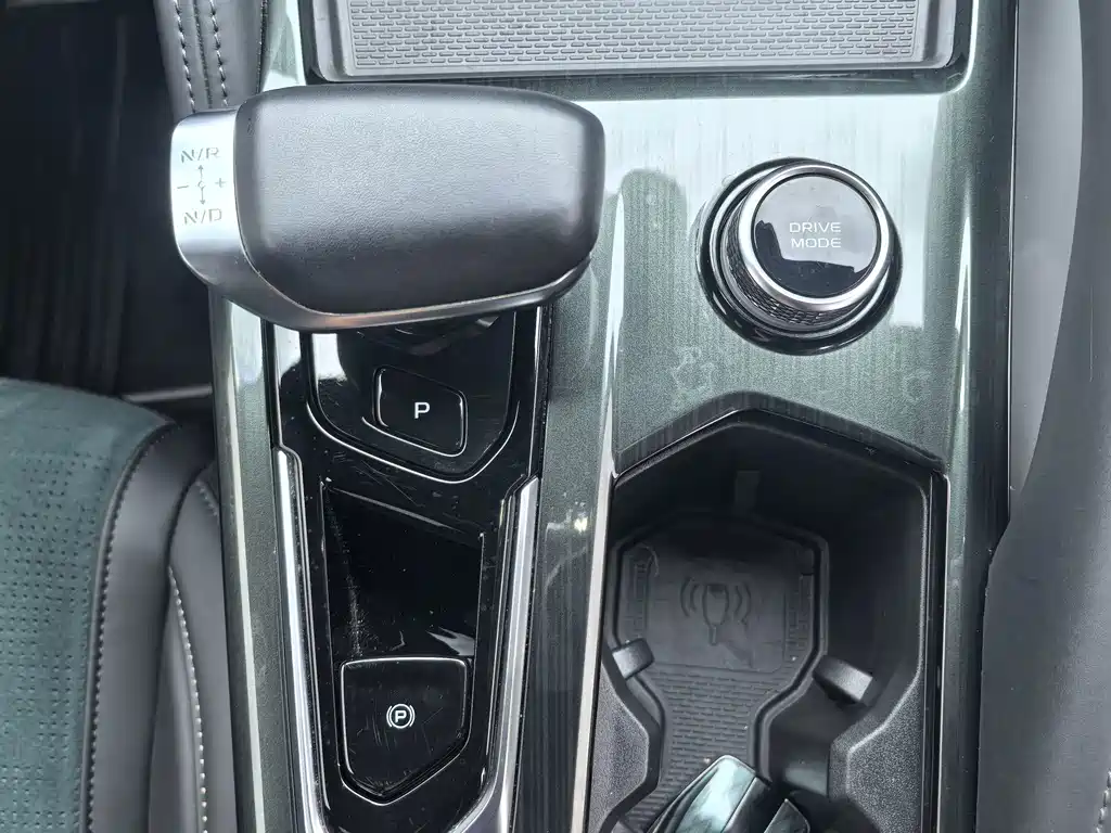 Geely Xingyue L — миниатюра 26