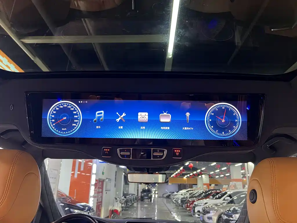 Mercedes-Benz V-Class — миниатюра 10