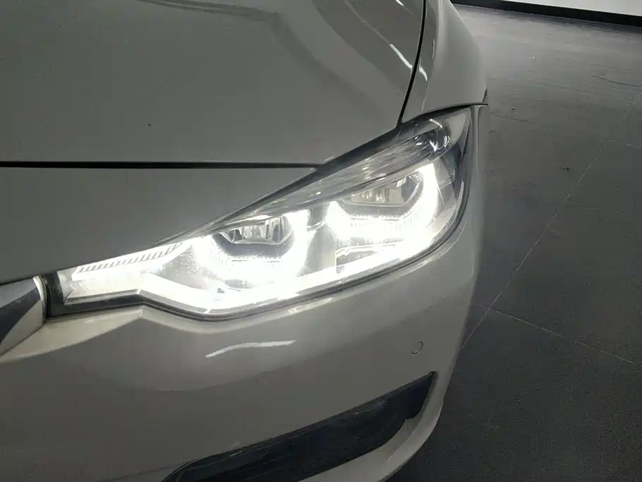 BMW 3 Series — миниатюра 5