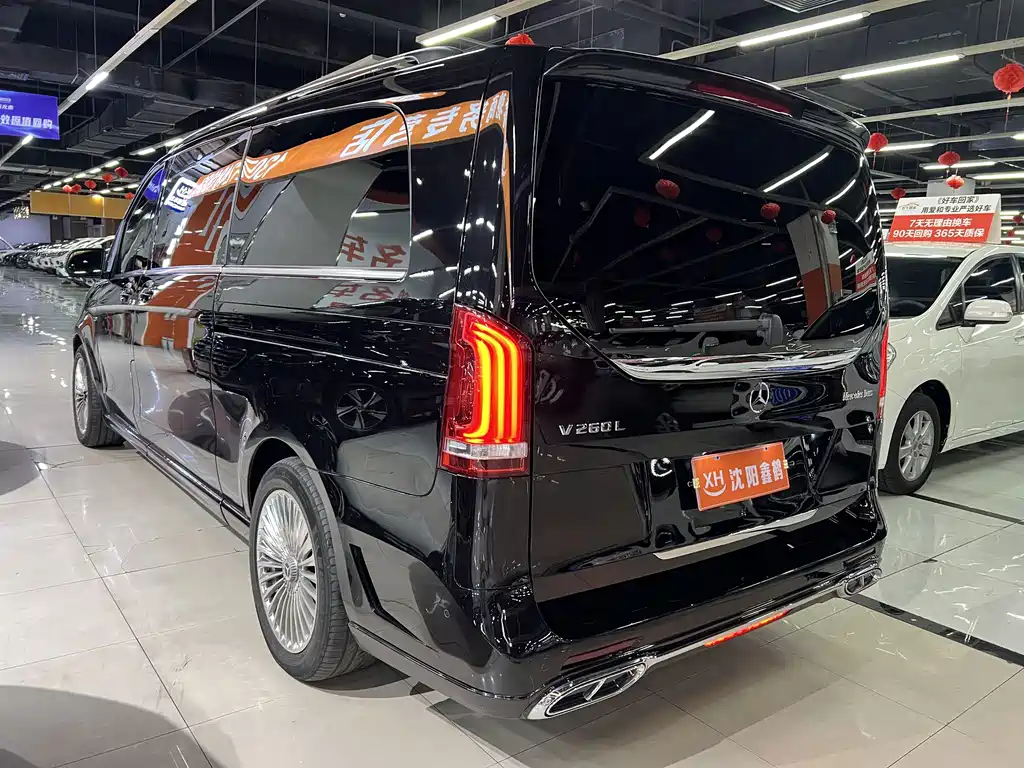 Mercedes-Benz V-Class — миниатюра 27