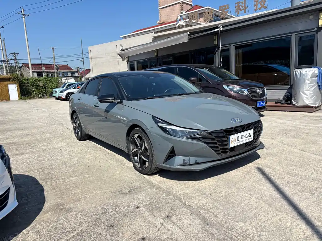 Hyundai Elantra — миниатюра 3