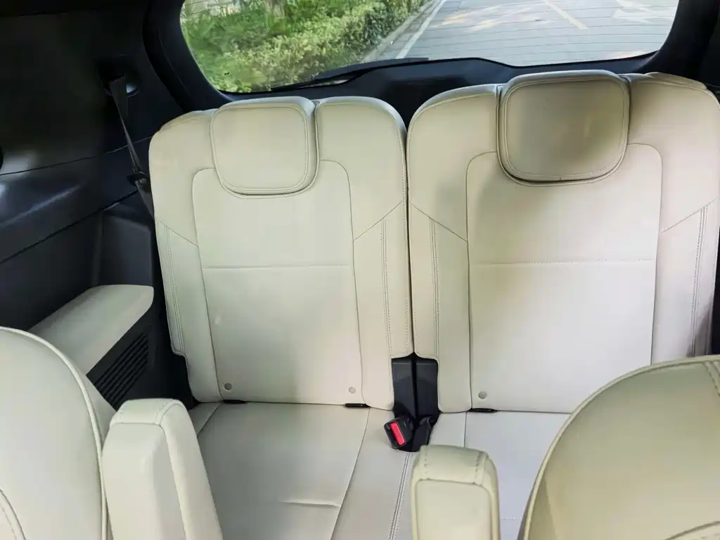 Li Auto Li ONE — миниатюра 10