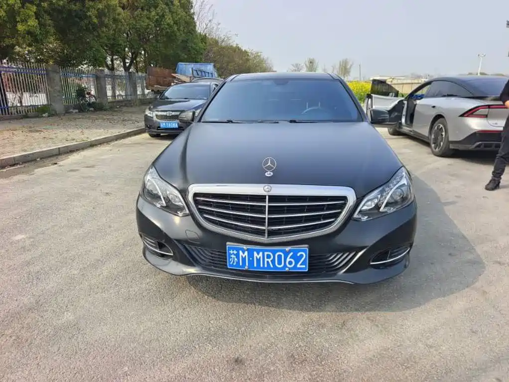 Mercedes-Benz E-Class — миниатюра 2