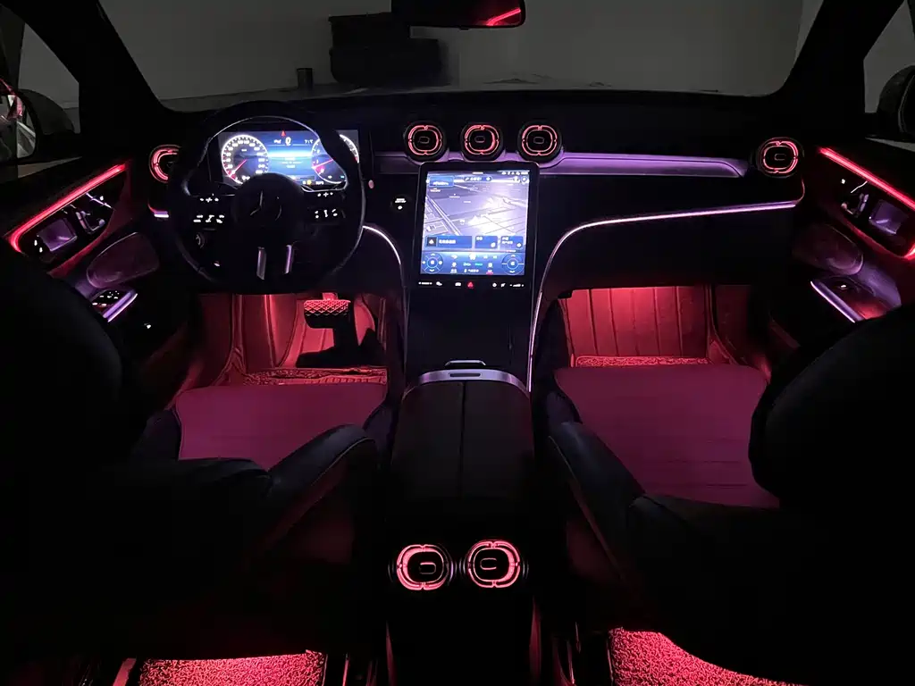 Mercedes-Benz C-Class — миниатюра 13