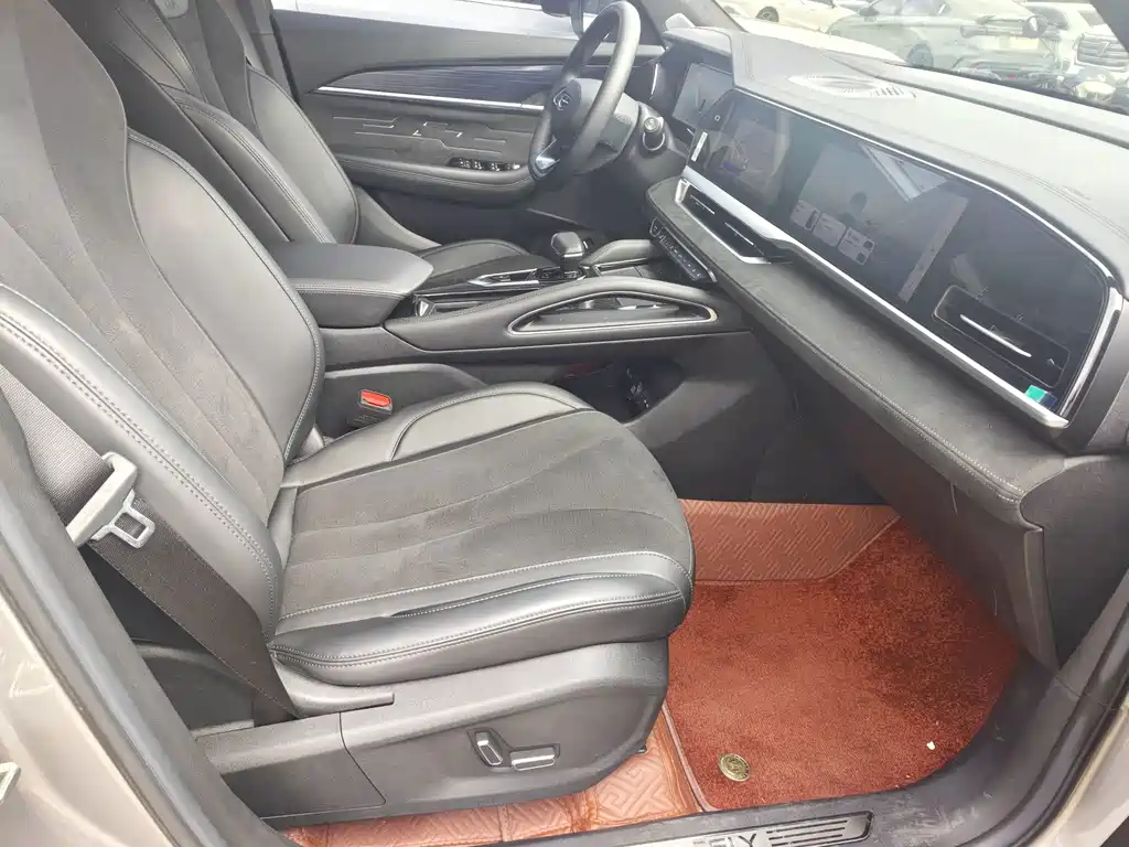 Geely Xingyue L — миниатюра 13