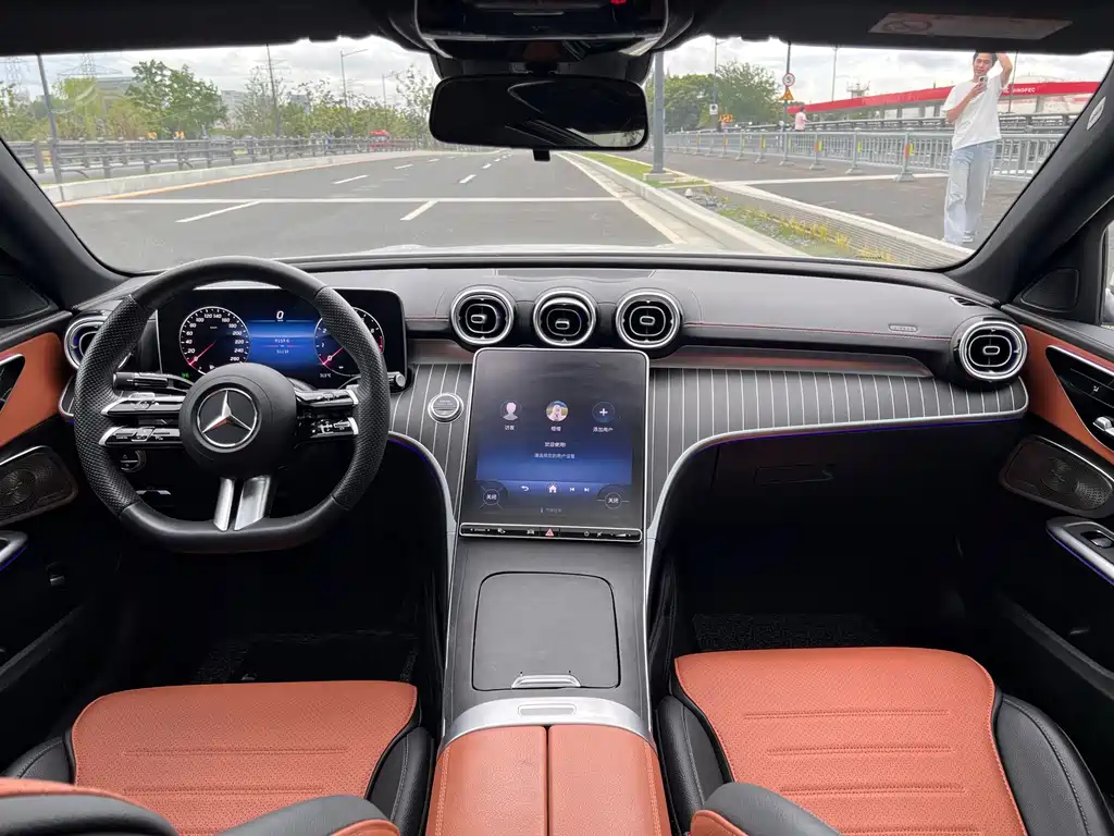 Mercedes-Benz C-Class — миниатюра 4