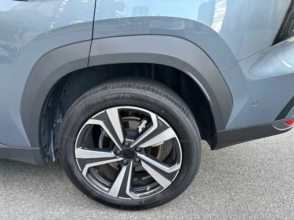 Geely Boyue L — миниатюра 31