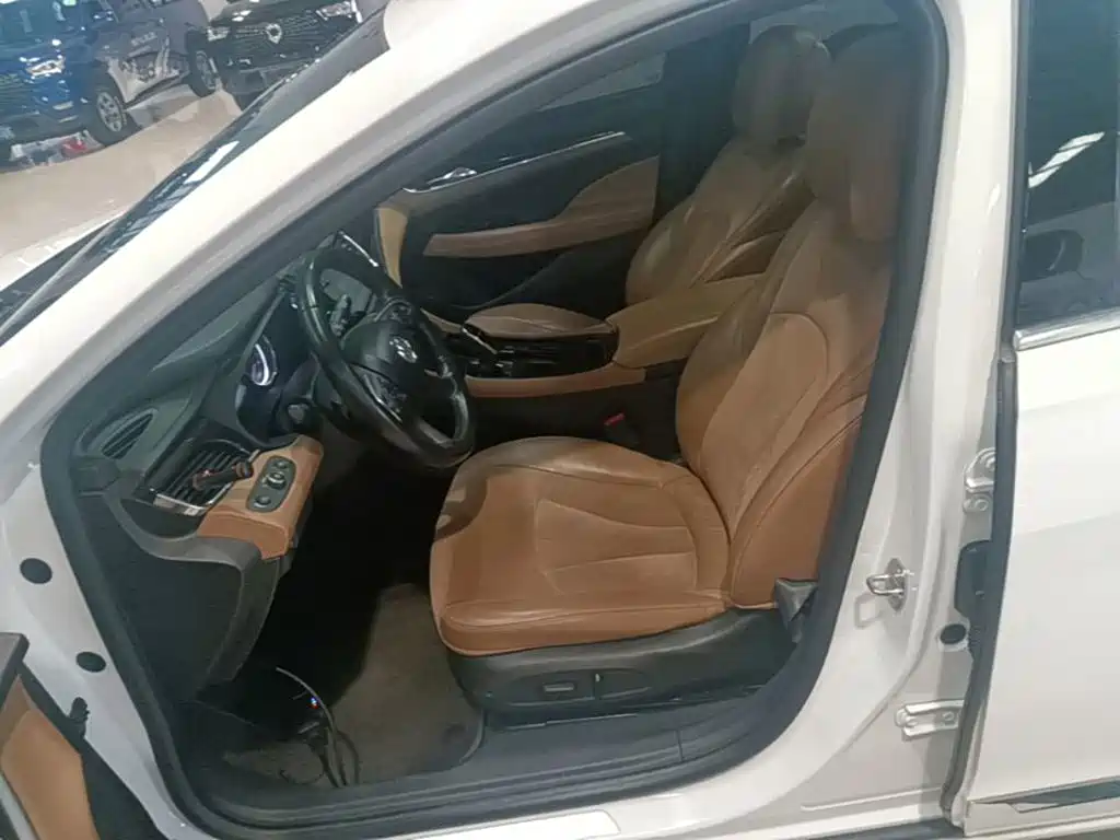 Buick LaCrosse — миниатюра 15