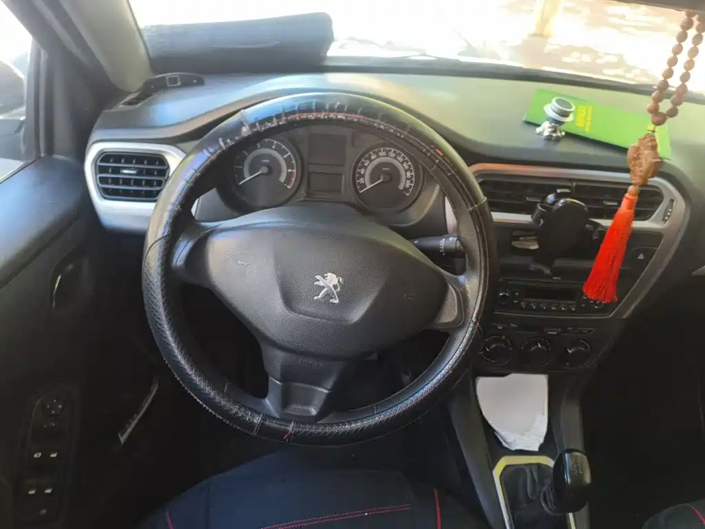 Peugeot 301 — миниатюра 11