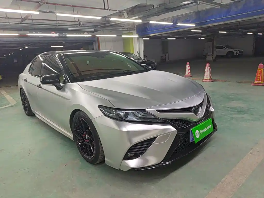 Toyota Camry — миниатюра 4