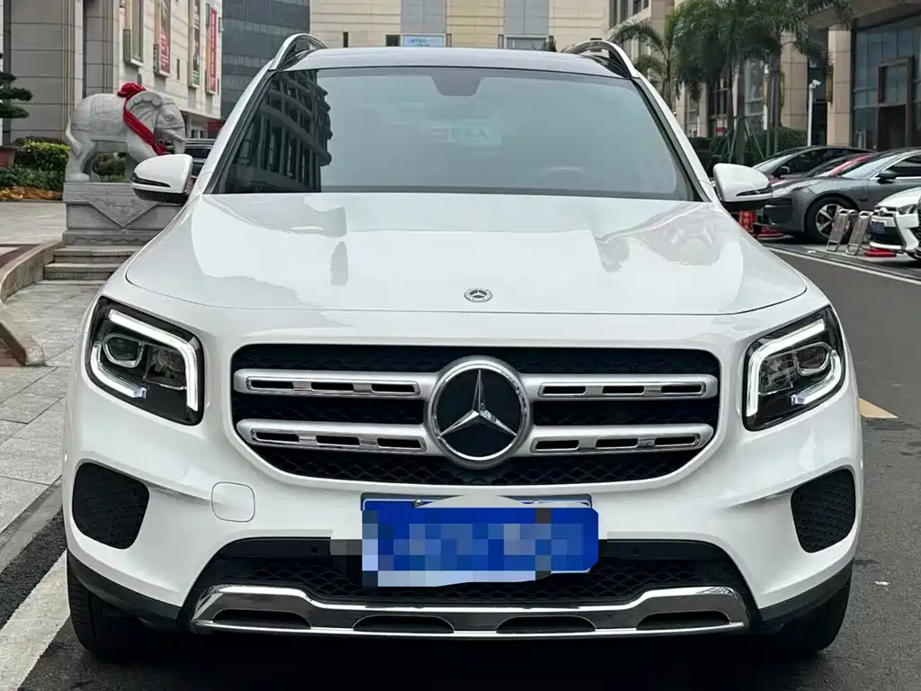 MERCEDES-BENZ GLB