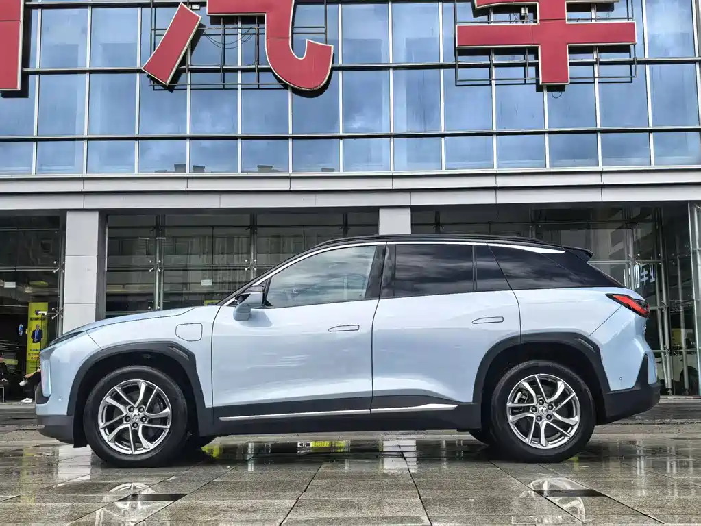 NIO ES6 — миниатюра 5