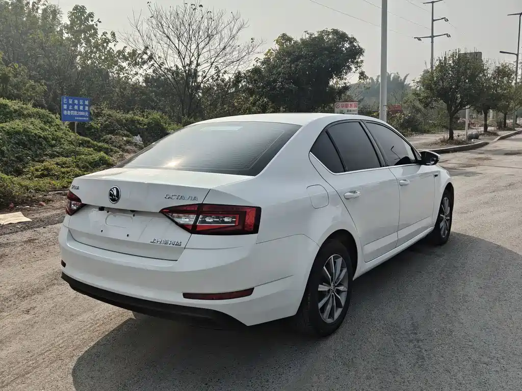 SKODA OCTAVIA