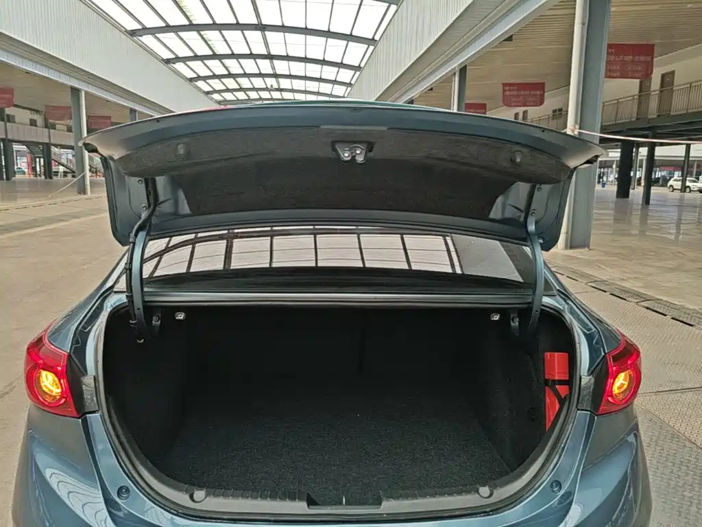 Mazda 3 Axela — миниатюра 19