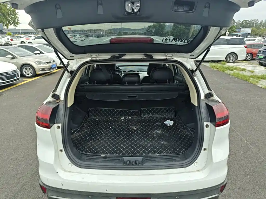 Geely Boyue — миниатюра 19