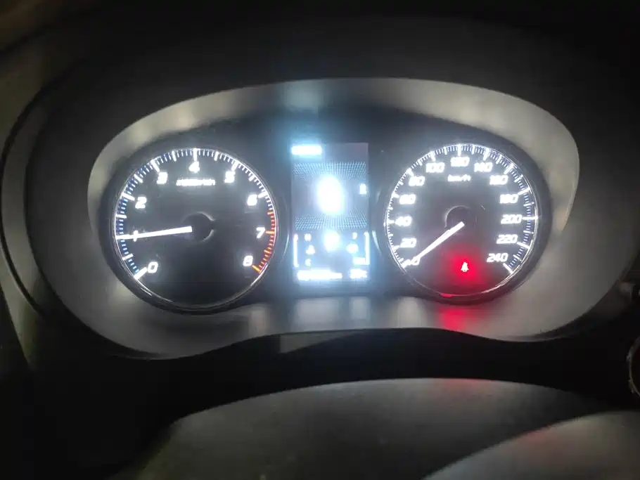Mitsubishi Outlander — миниатюра 14