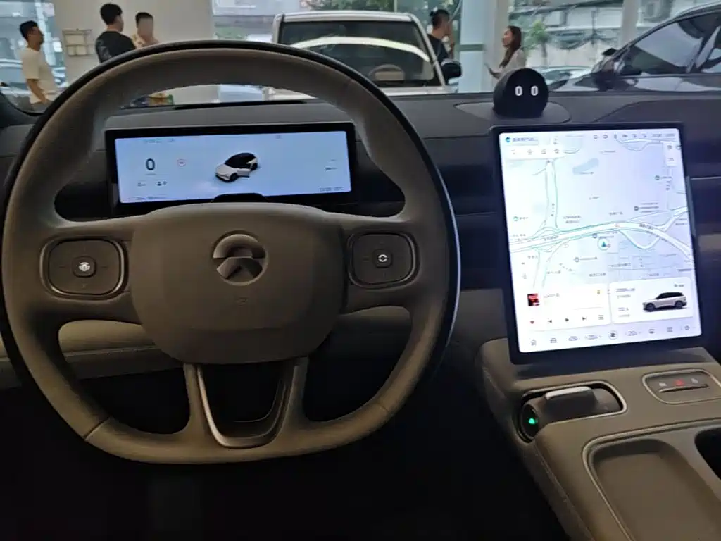 NIO ES6 — миниатюра 10