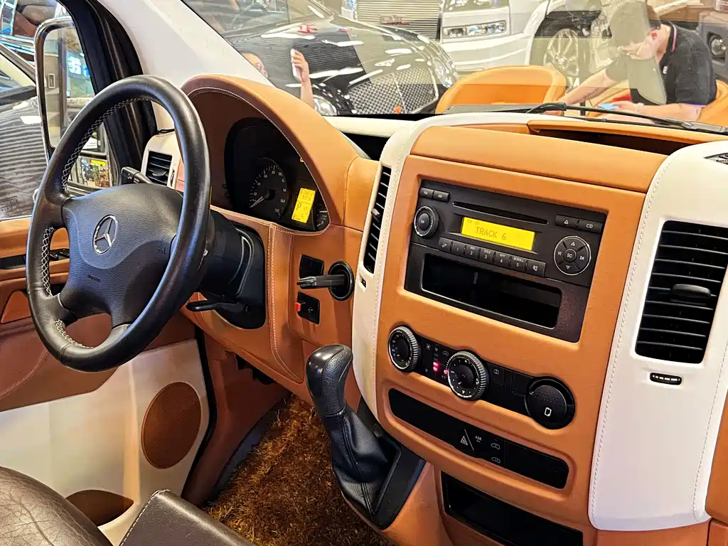 Mercedes-Benz Sprinter — миниатюра 7