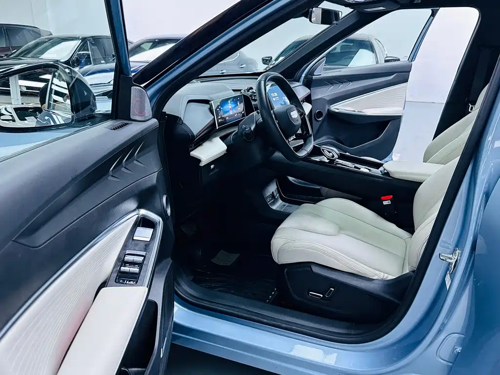 Geely Boyue — миниатюра 4