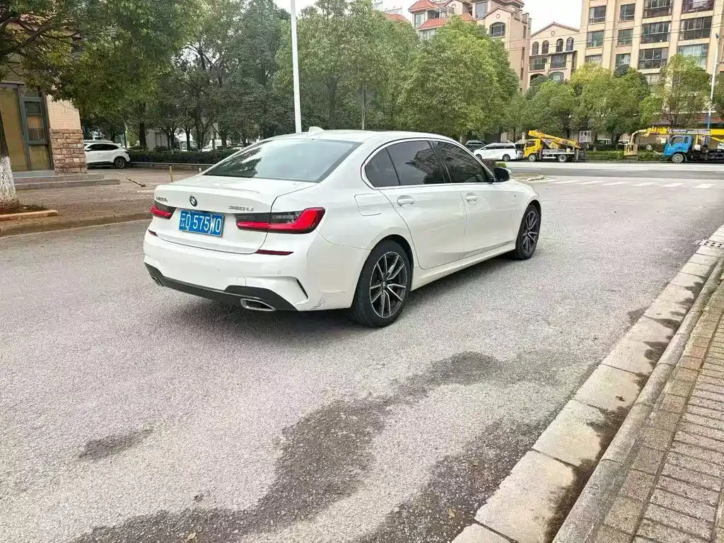 BMW 3 Series — миниатюра 7