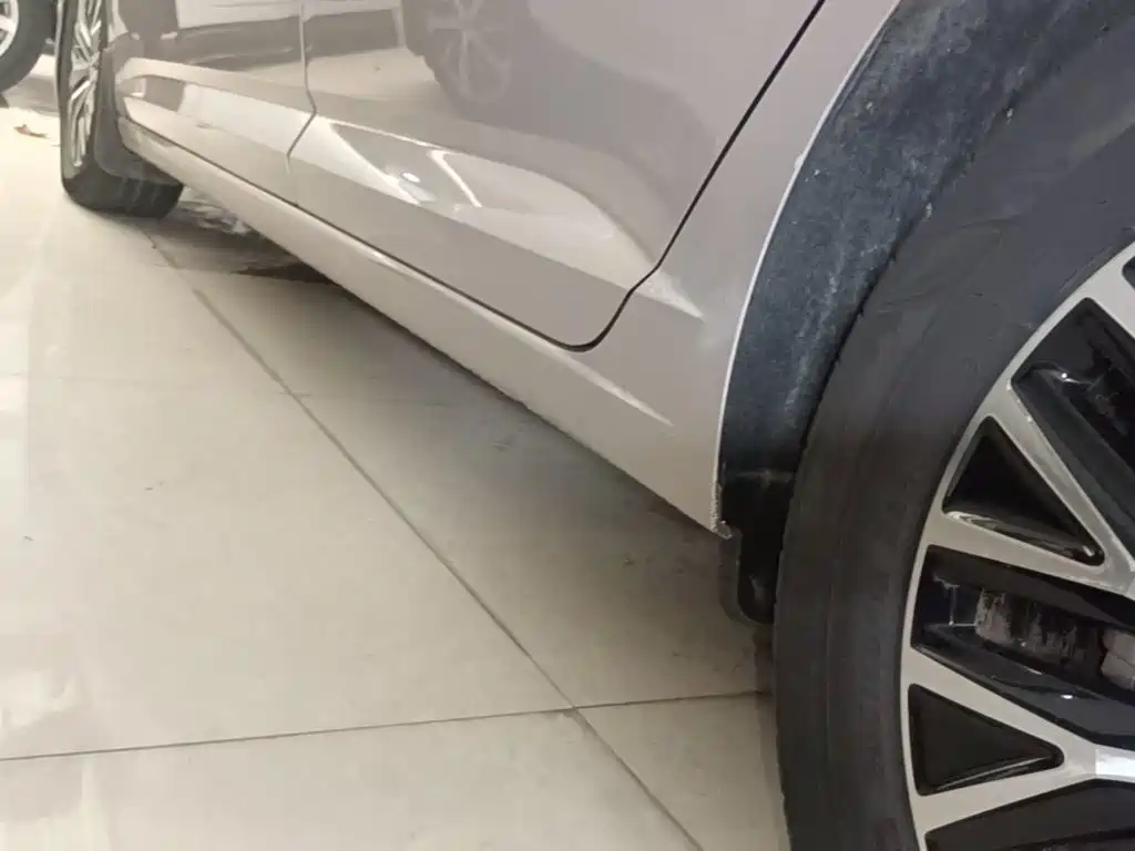 Volkswagen Sagitar — миниатюра 22