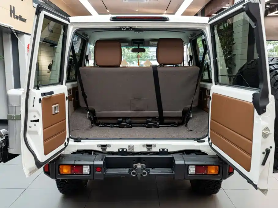 Toyota Land Cruiser — миниатюра 17
