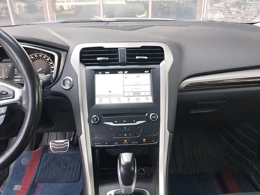Ford Mondeo — миниатюра 13