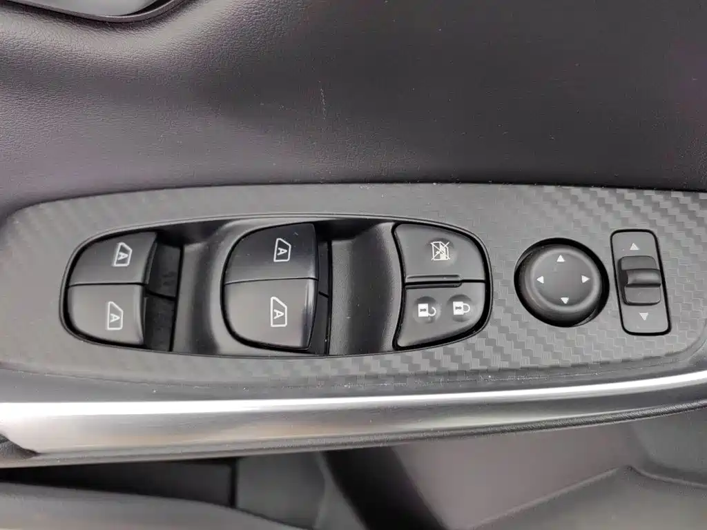 Nissan Sylphy — миниатюра 9