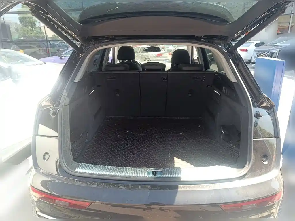 Audi Q5L — миниатюра 20