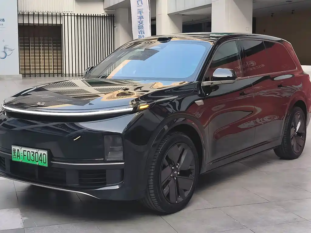 Li Auto Li L9 2025