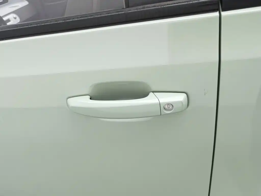 Wuling MINIEV — миниатюра 18