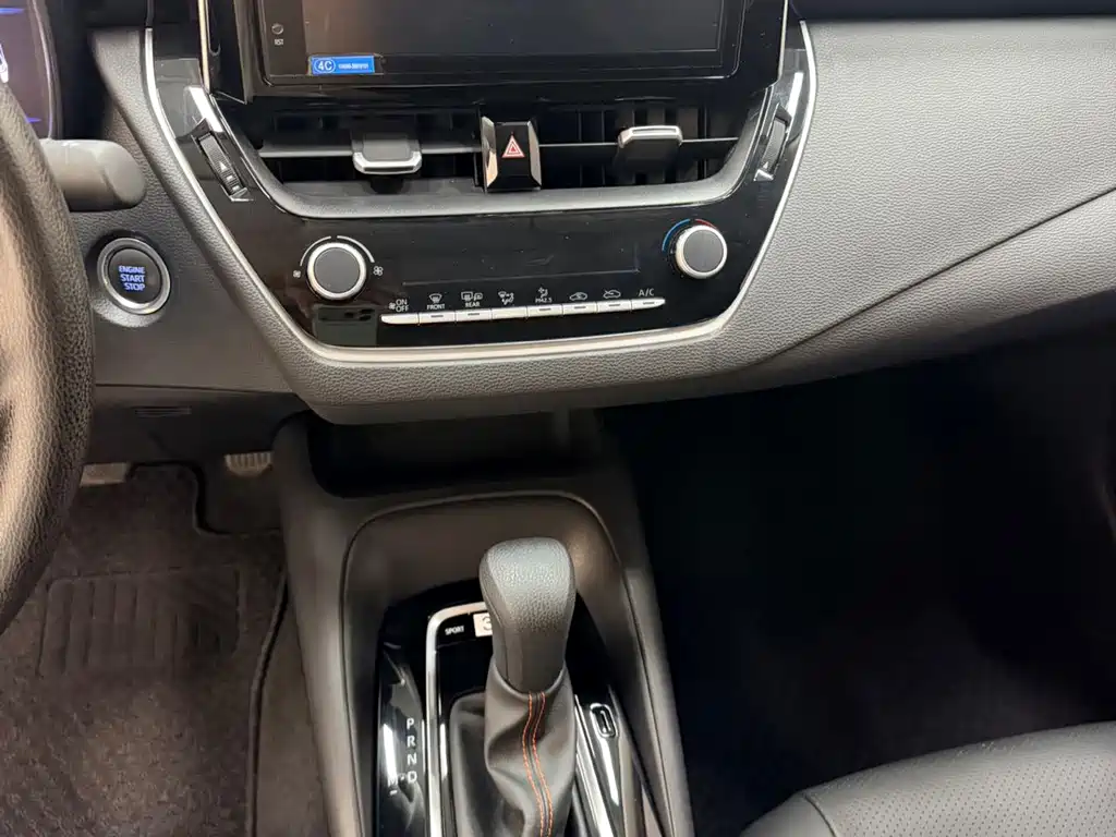 Toyota Corolla — миниатюра 10