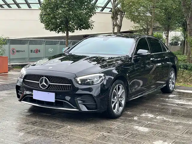 MERCEDES BENZ E CLASS