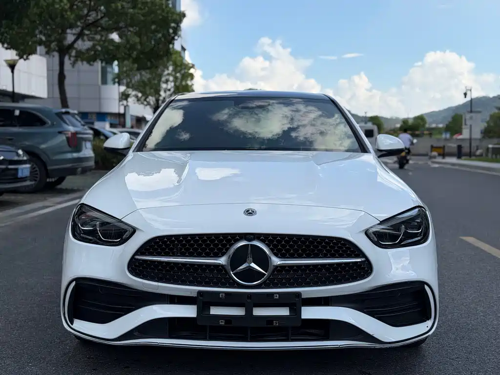 Mercedes-Benz C-Class — миниатюра 2