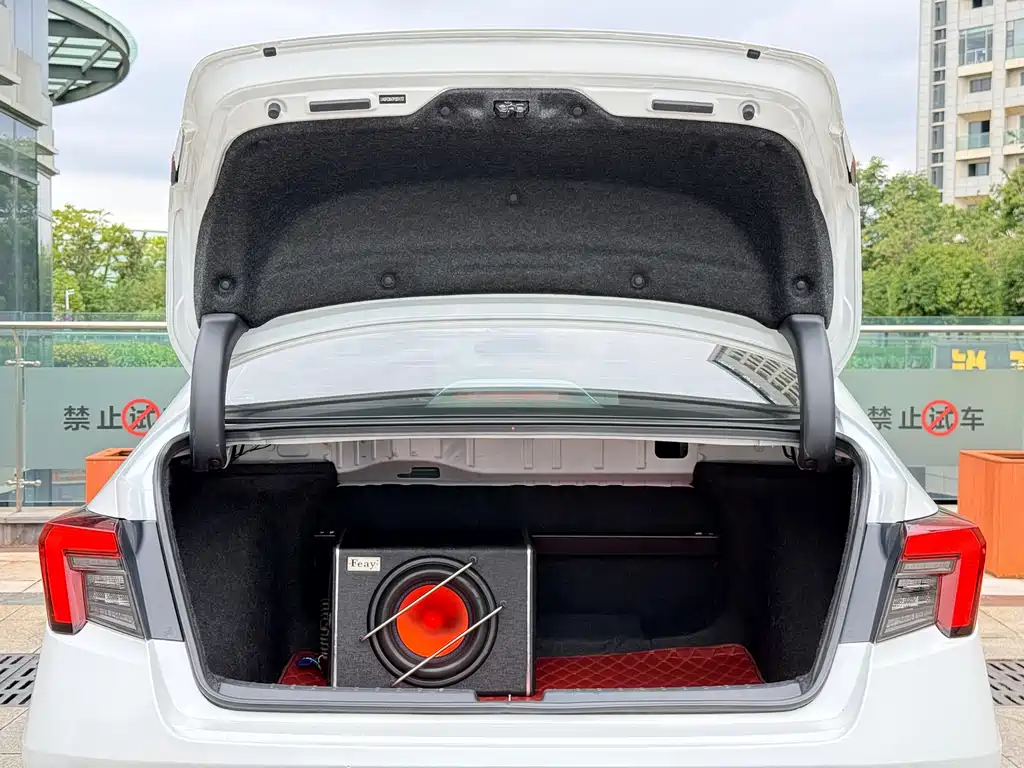 Honda Integra — миниатюра 9