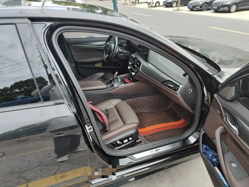 BMW 5 Series (Import) — миниатюра 20