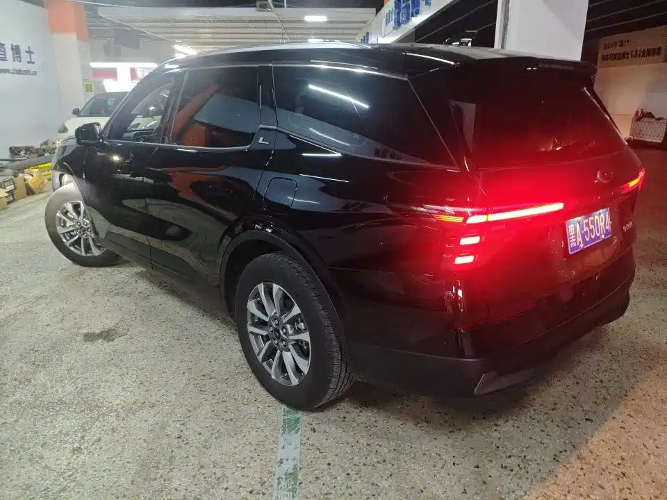 Ford Edge — миниатюра 3