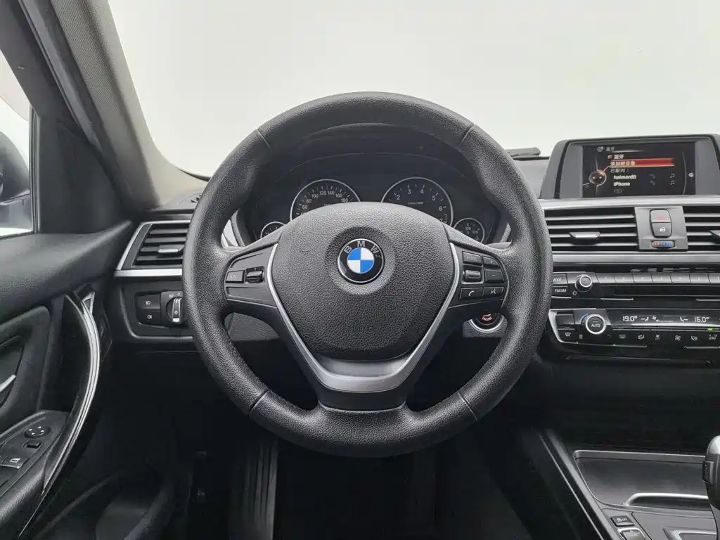 BMW 3 Series — миниатюра 11