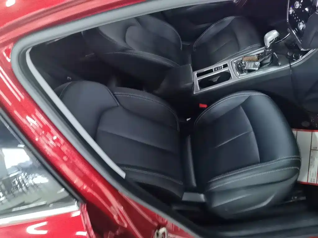 Roewe i6 Classic — миниатюра 25