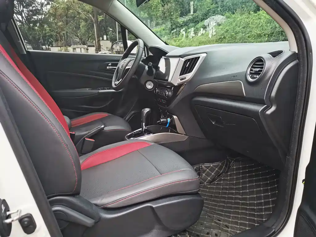 Changan CS15 — миниатюра 12