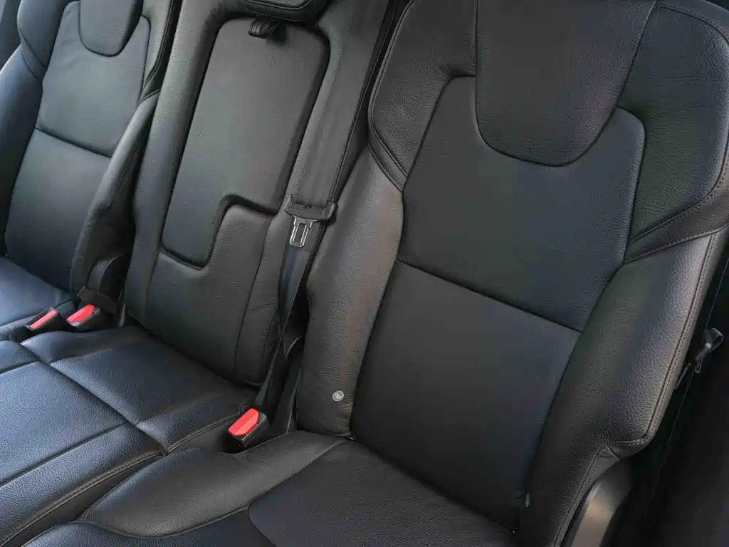 Volvo XC90 — миниатюра 13