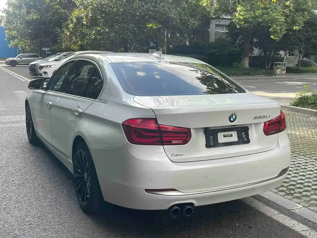 BMW 3 Series — миниатюра 7