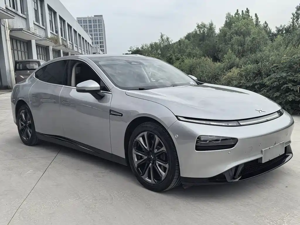 XPeng P7 — миниатюра 3