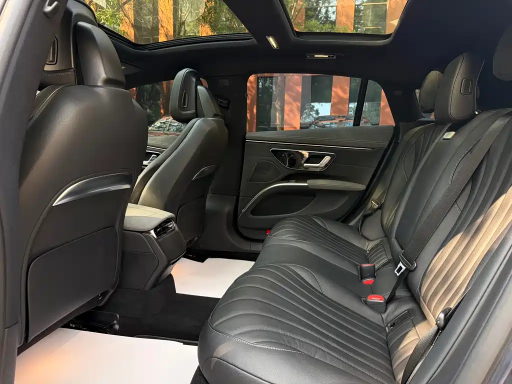 Mercedes-Benz EQS — миниатюра 13