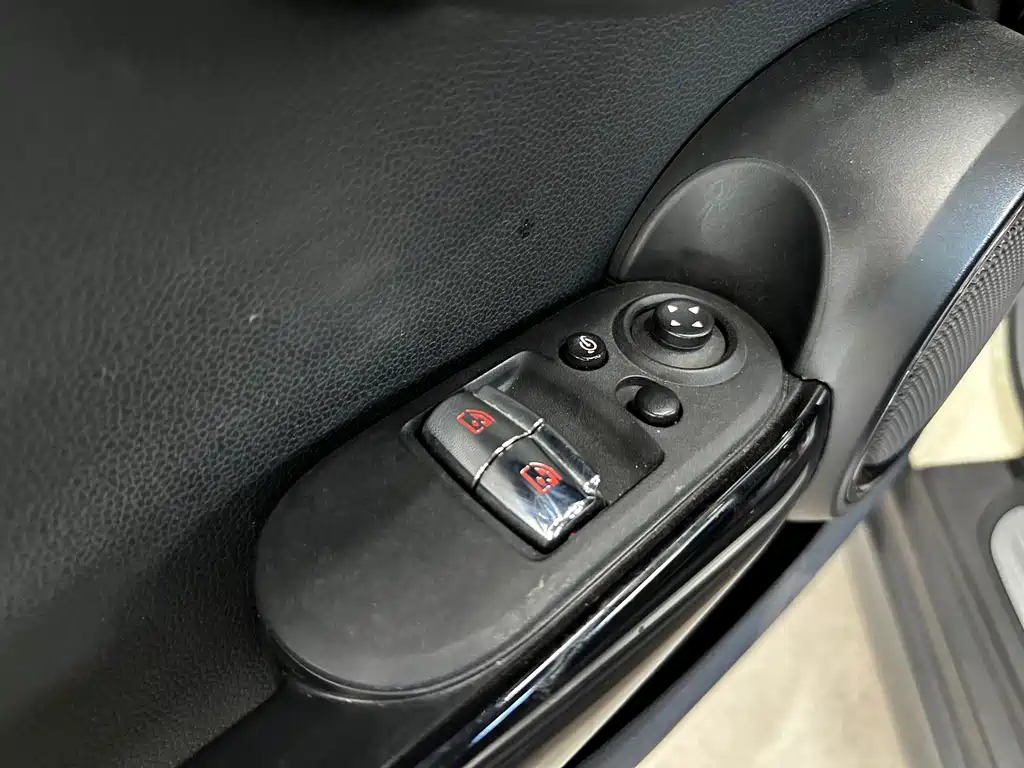 MINI Mini — миниатюра 6