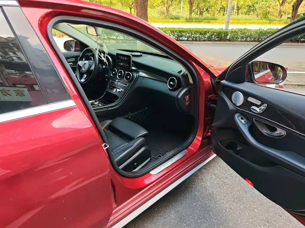 Mercedes-Benz C-Class — миниатюра 19