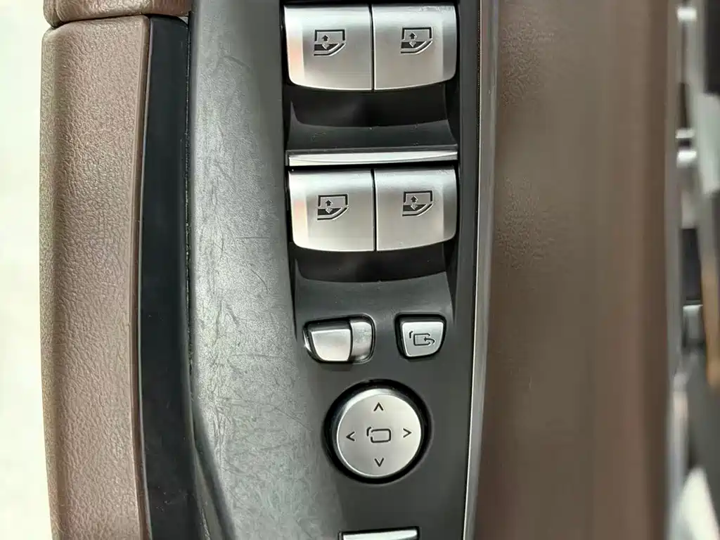 BMW iX3 — миниатюра 6