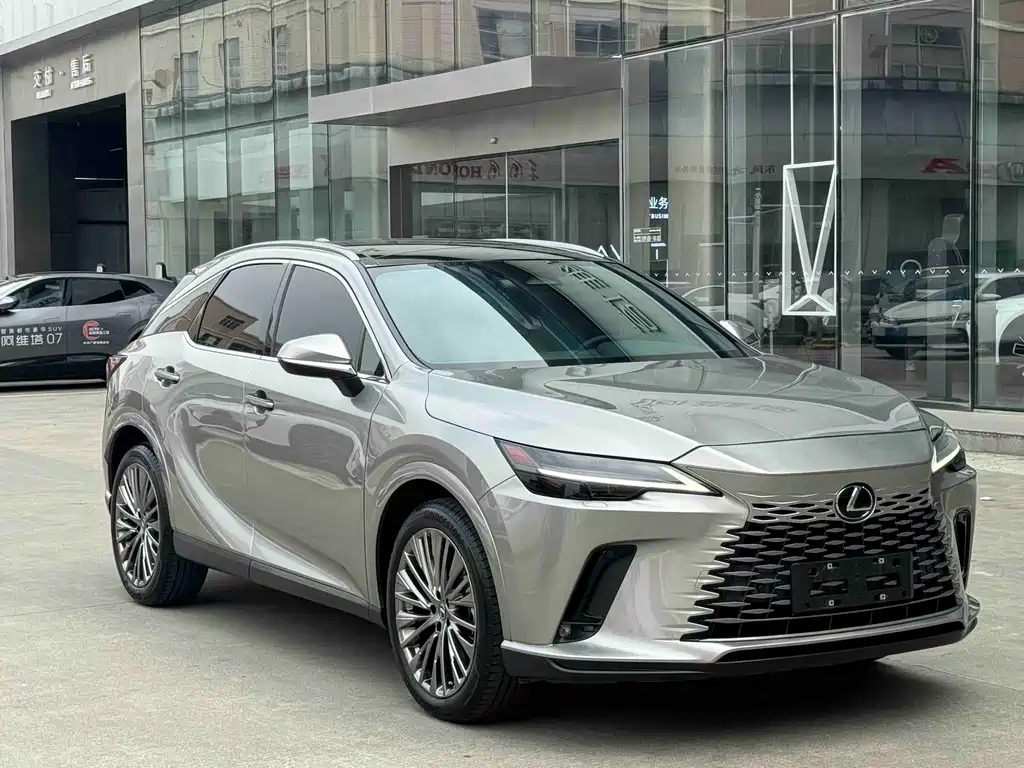 Lexus RX 2023