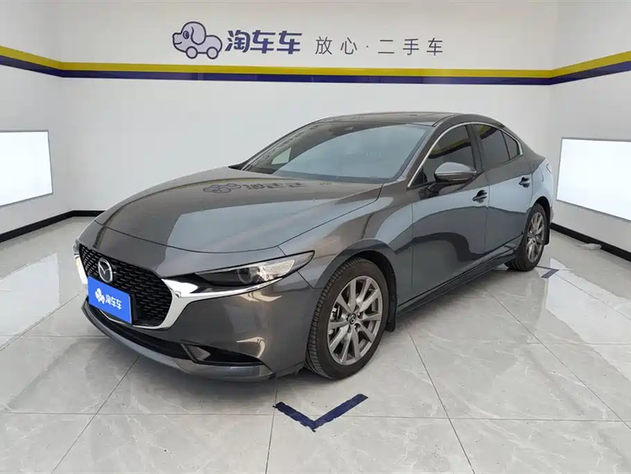 Mazda 3 Axela 2022